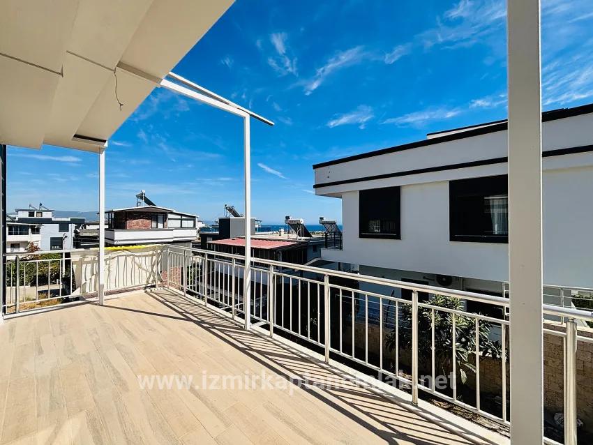 Для продажи Летний 3+2 в Atatürk Seferihisar Doğanbey - 160 m²
