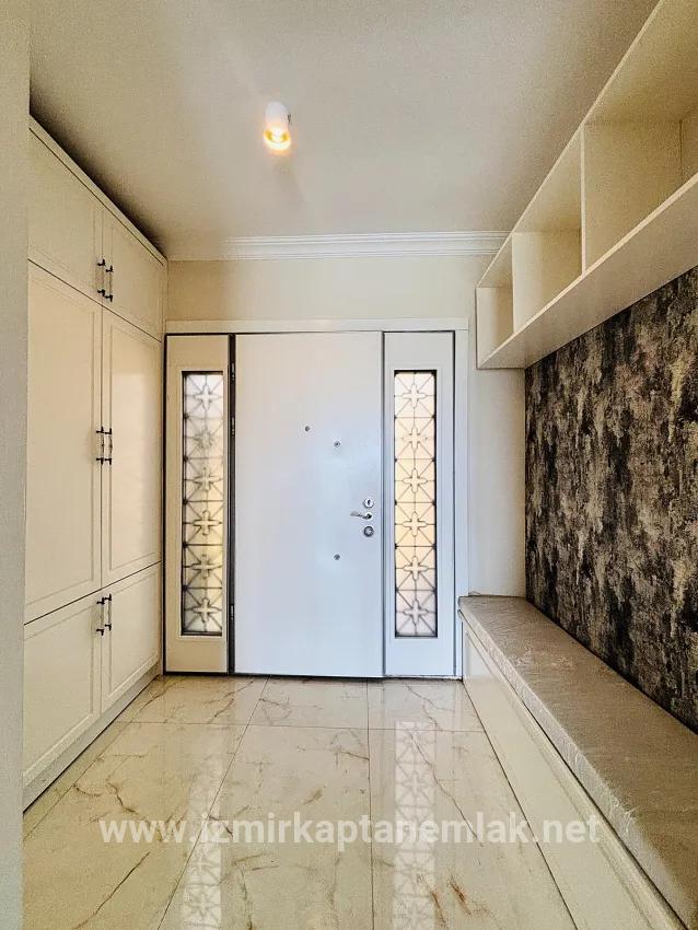 Для продажи Летний 4+1 в Payamlı Seferihisar Doğanbey - 300 m²
