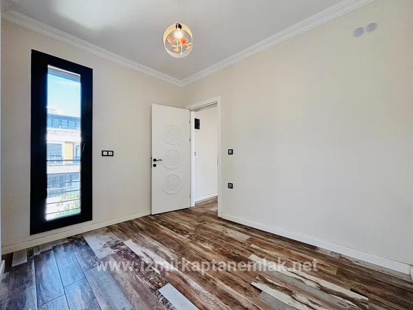 Для продажи Летний 4+1 в Payamlı Seferihisar Doğanbey - 300 m²