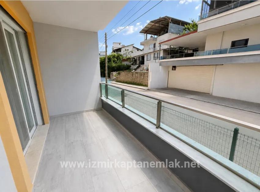 Для продажи Квартира 3+1 в Gümüldür Fevzi Çakmak Menderes Gümüldür - 145 m²