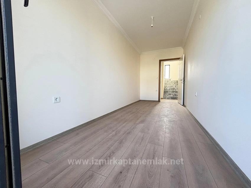 Для продажи Летний 3+1 в Payamlı Seferihisar Doğanbey - 180 m²