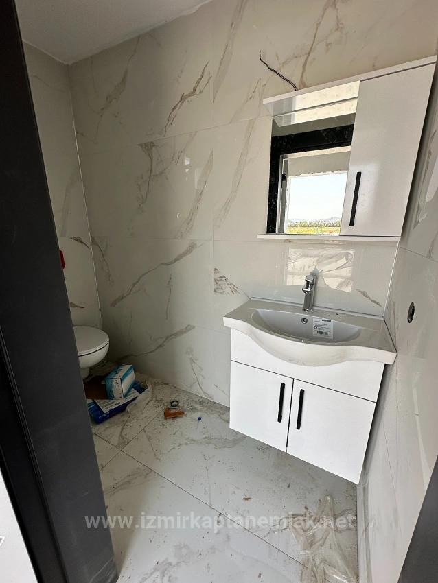 Продается Новая Вилла 2+1 С Большим Садом В Сеферихисар Джумхуриет