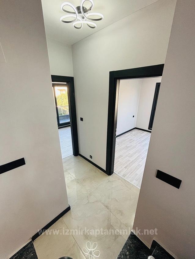 Независимая Роскошная Вилла 3+1 С Садом Площадью 210 М2 На Продажу В Сеферихисар Доганбей