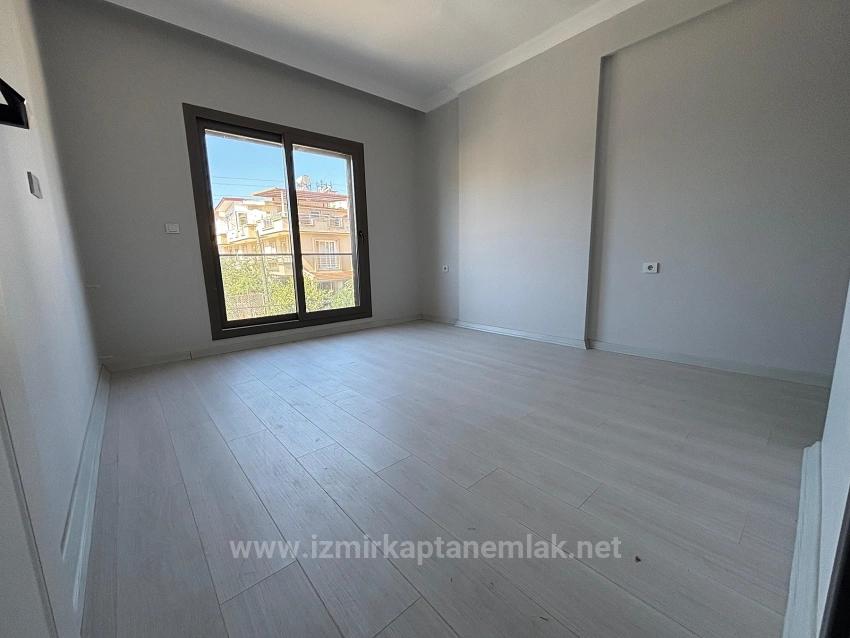 Вилла 3+1 На Продажу В Мендерес-Оздере, В 500 Метрах От Пляжа, С Парковкой И Большим Садом