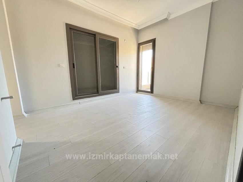 Вилла 3+1 На Продажу В Мендерес-Оздере, В 500 Метрах От Пляжа, С Парковкой И Большим Садом