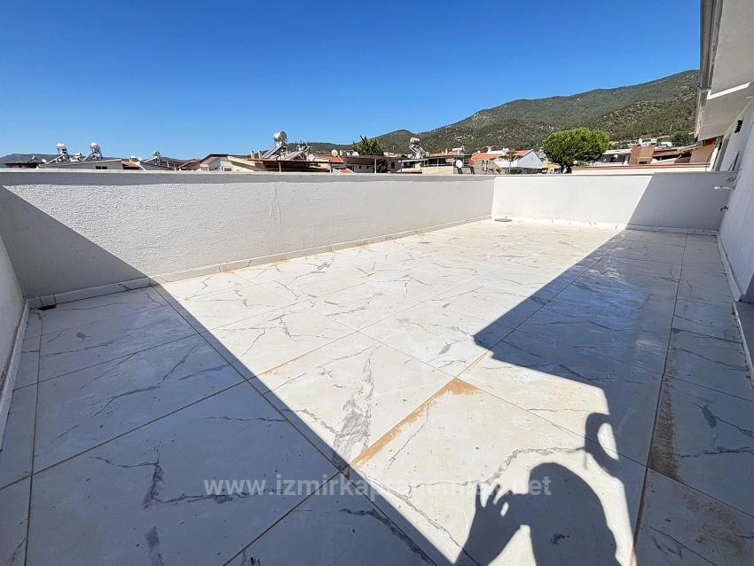 Вилла 3+1 На Продажу В Мендерес-Оздере, В 500 Метрах От Пляжа, С Парковкой И Большим Садом