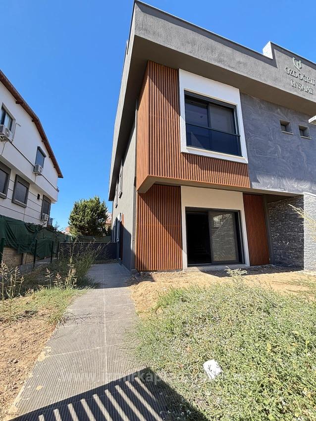 Вилла 2+1 На Продажу В Мендерес-Оздере, В 100 Метрах От Пляжа, С Большим Садом