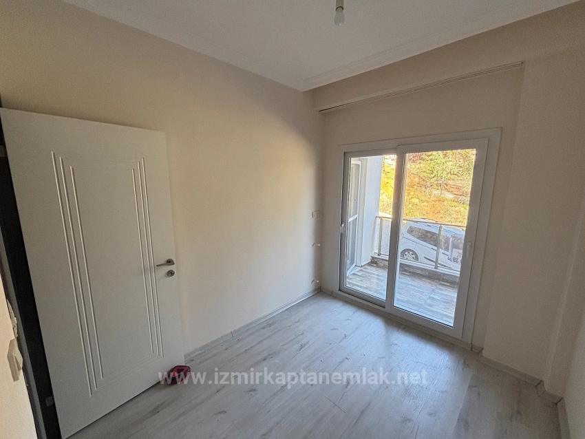 Квартира 2+1 На Продажу В Измире Мендерес Февзи Чакмак