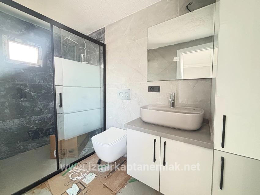Для продажи Летний 3+1 в Mersin Alanı Seferihisar Ürkmez - 180 m²