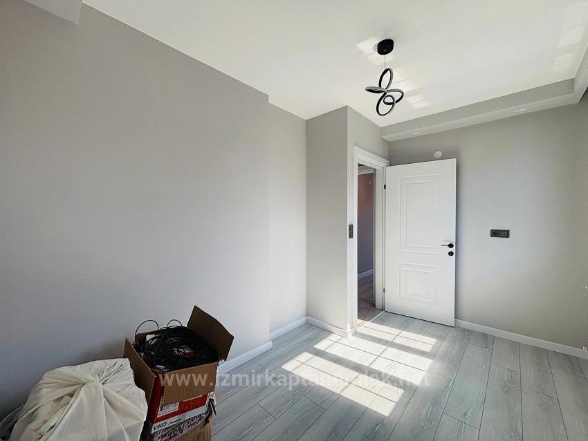 Элитный Летний Дом Класса Люкс С 3 Спальнями И 1 Ванной Комнатой, Оборудованный Системой «Умный Дом», В 50 Метрах От Моря В Уркмезе, Сеферихисар, Измир.