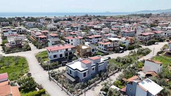 Двухуровневая Вилла 2+1 В Районе Джумхуриет, Сеферихисар, Измир