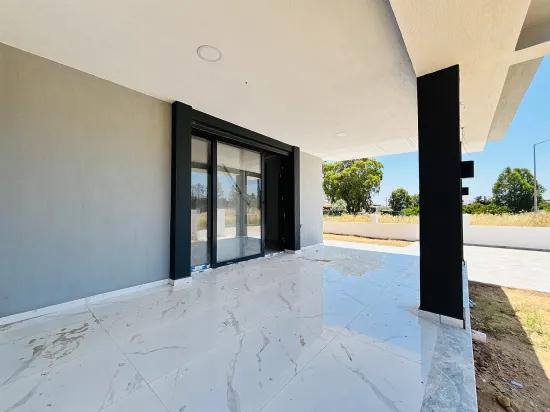 В Измир Seferihisar Cumhuriyet Mahallesi Широкий Сад 3+1 Продается Двойной Вилла