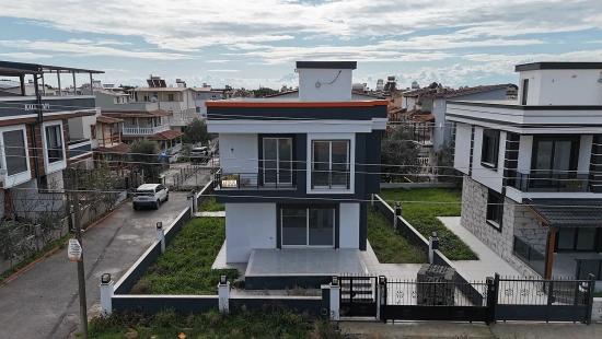 Независимая Отдельная Вилла 3+1 Площадью 300 М2 На Продажу В Измире, Сеферихисар Доганбей