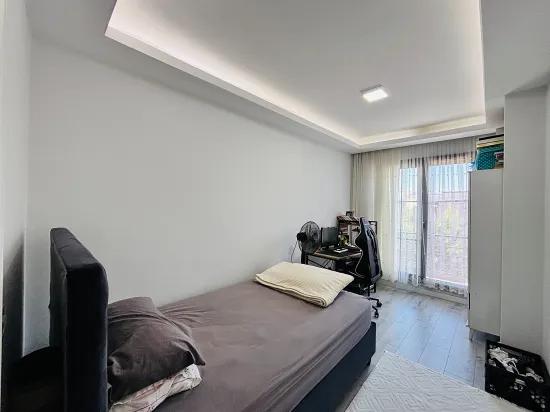 İzmir Seferihisar в районе Payamlı, 400m от моря, с садом, 3+1, продается вилла