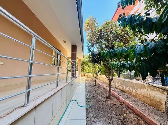 в İzmir Seferihisar, районе Cumhuriyet 4+1 на продажу отдельная вилла