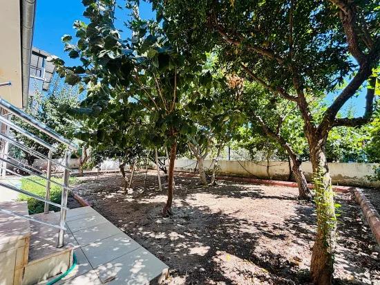 в İzmir Seferihisar, районе Cumhuriyet 4+1 на продажу отдельная вилла