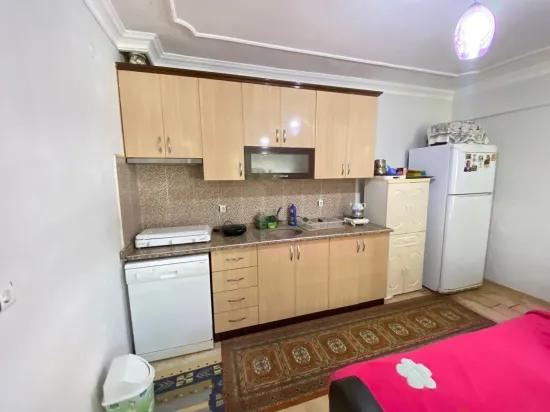 İzmir Seferihisar в Мерсин район махалле широкая с садом 2+1 продается квартира