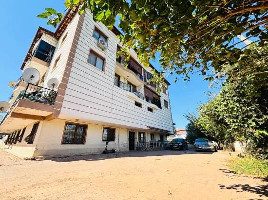 в районе Bengiler İzmir Seferihisar квартира с закрытой кухней 2+1 на первом этаже