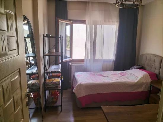 В İzmir Seferihisar, районе Camikebir 3+1 с закрытой кухней продаётся квартира
