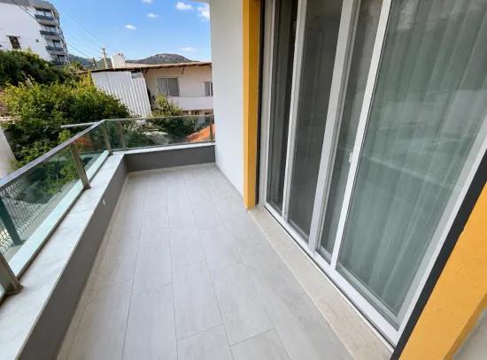 İzmir Menderes Fevzi Çakmak Mahallesi’nde Ara Kat 3+1 Kapalı Mutfaklı Daire