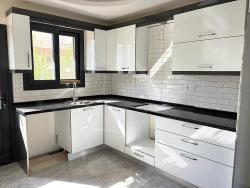 Просторная Вилла 3+1 На Продажу В Центре Сеферихисар Доганбей