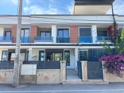 Просторная Вилла 3+1 На Продажу В Центре Сеферихисар Доганбей