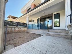 Просторная Вилла 3+1 На Продажу В Центре Сеферихисар Доганбей