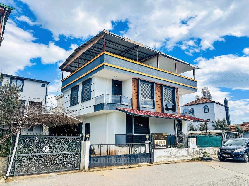 İzmir Seferihisar Payamlı Mahallesi’nde Merkezi Konumda 3+1 Bahçeli Villa