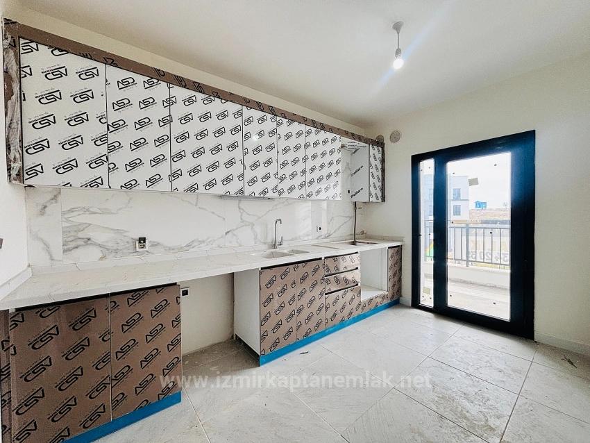 İzmir Seferihisar Toki 3. Etap Prejesinde 3+1 Ara Kat Kiralık Daire