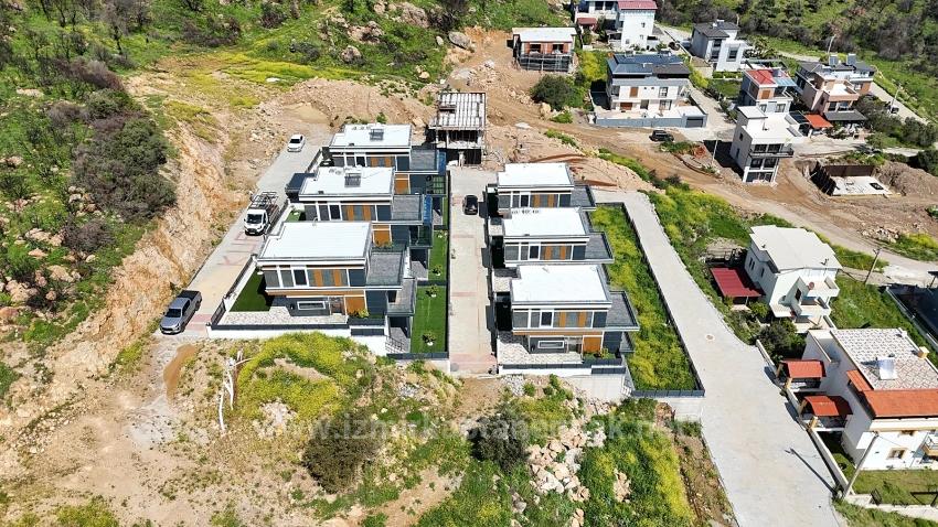 İzmir Seferihisar Atatürk Mahallesi’nde Full Deniz Manzaralı Ultra Lüks 3+1 Villalar