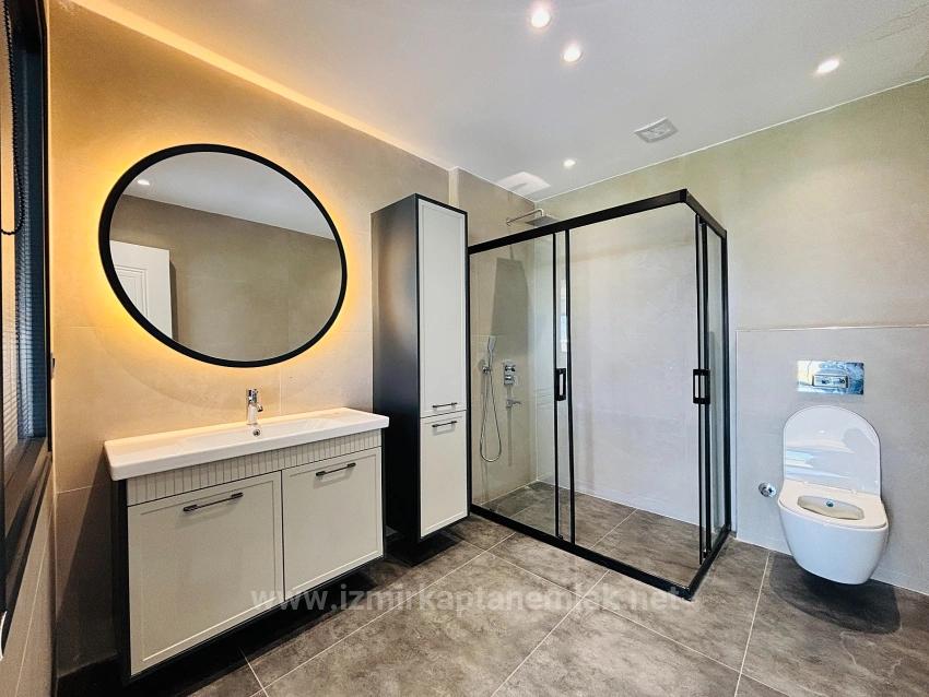 İzmir Seferihisar Atatürk Mahallesi’nde Full Deniz Manzaralı Ultra Lüks 3+1 Villalar