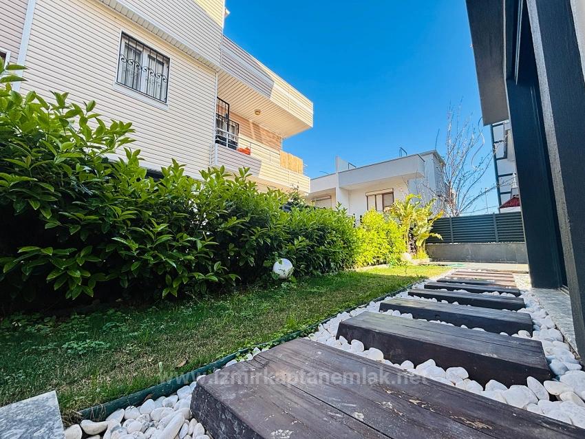 Menderes Gümüldür Gümüldür Cumhuriyet Mah. Satılık 3+1 Yazlık - 237 m²