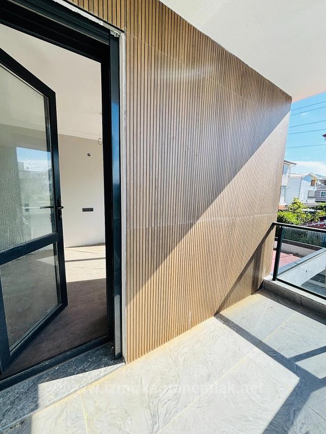 İzmir Seferihisar Payamlı Mahallesi’nde Denize 300M 3+1 Satılık İkiz Villa