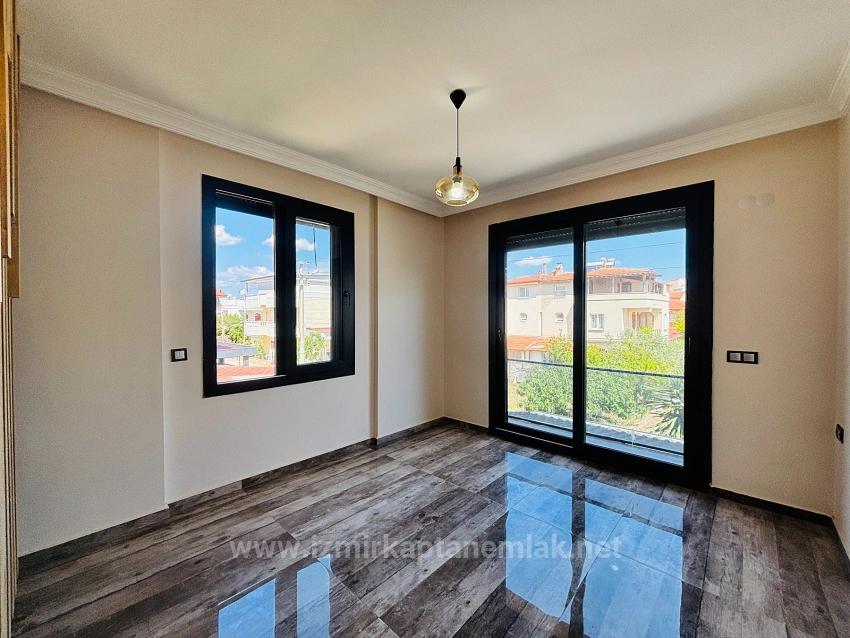 İzmir Seferihisar Payamlı Mahallesi’nde 3+1 Ultra Lüks Geniş Bahçeli Denize 100M Satılık M