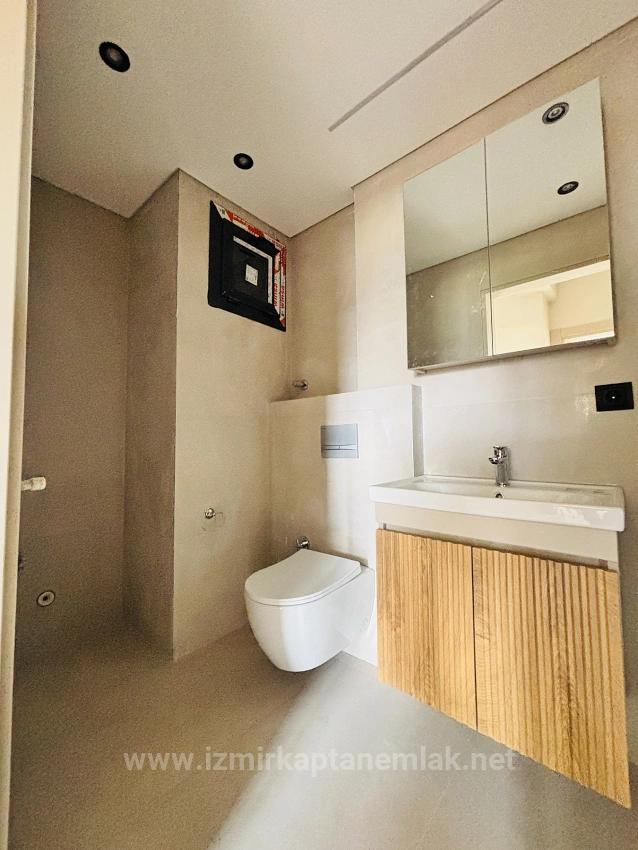 İzmir Seferihisar Çolak İbrahim Bey Mahallesi’nde 2+1 Kiralık Ara Kat Daire