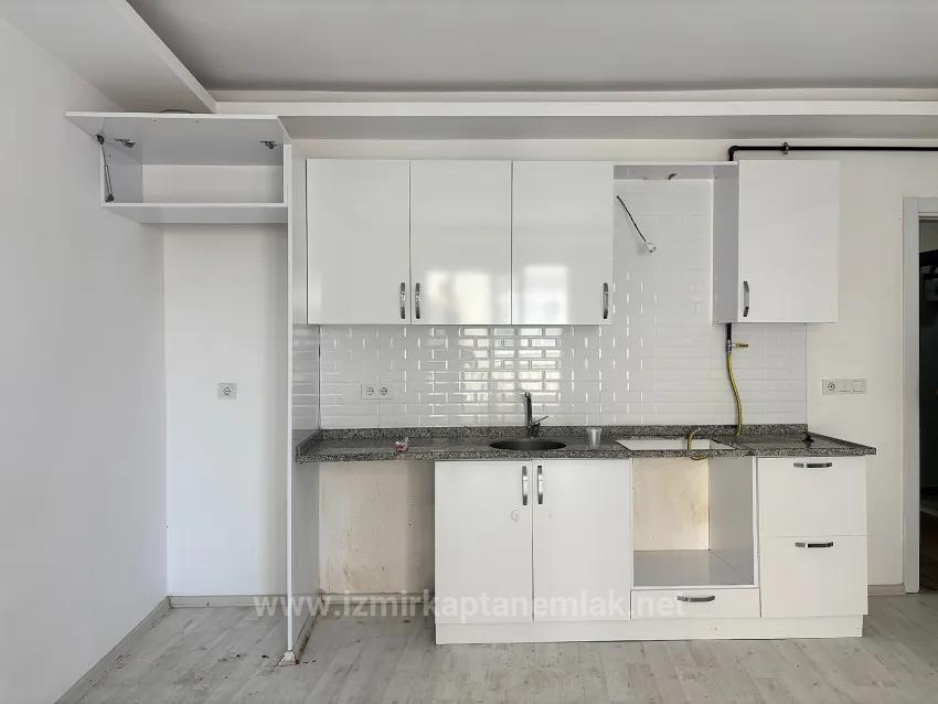 Seferihisar Hıdırlık Mah. Kiralık 2+1 Daire - 85 m²