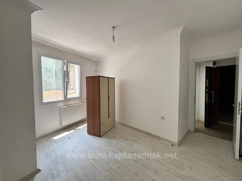 İzmir Seferihisar Hıdırlık Mahallesi’nde 2+1 Otoparklı 1. Kat Kiralık Daire