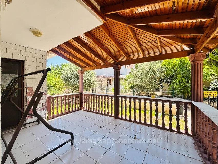 İzmir Seferihisar Cumhuriyet Mahallesi’nde 3+1 Bahçeli Villa