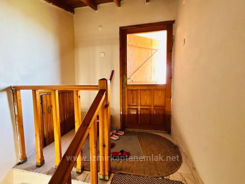 İzmir Seferihisar Cumhuriyet Mahallesi’nde 3+1 Bahçeli Villa