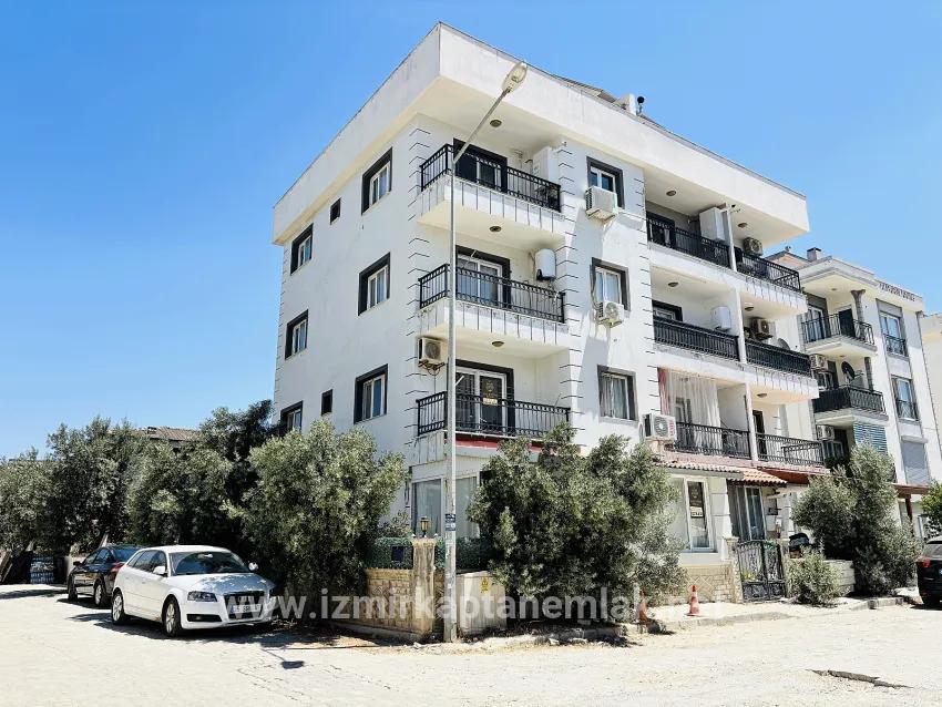 Seferihisar Çolak İbrahim Bey Mah. Satılık 2+1 Daire - 160 m²