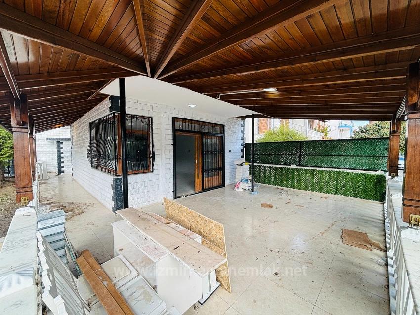 Seferihisar Bengiler’de Deniz Tarafında 4+1 Müstakil Tripleks Yazlık Villa