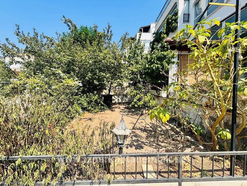 İzmir Seferihisar Tepecik Güneşli Kent Sitesi’nde full deniz manzaralı 4+2 satılık villa