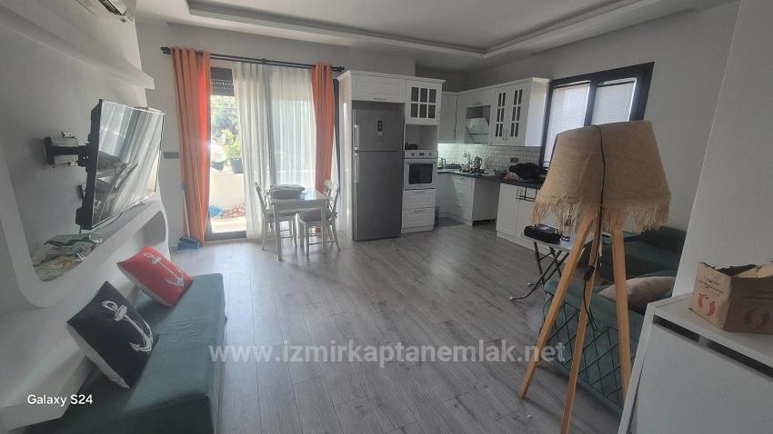 Ürkmez'in En İşlek Yerinde Geniş Satılık Kupon Dükkan