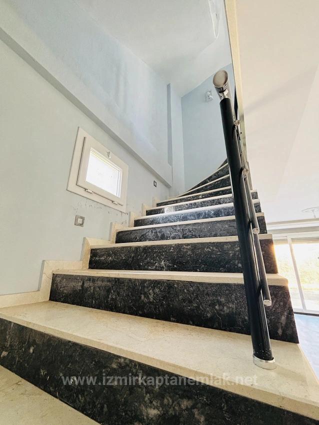 İzmir Seferihisar Doğanbey'de 300M2 Bağımsız Müstakil Sıfır Satılık 3+1 Villa