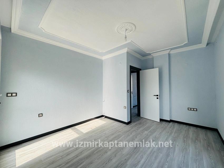 Seferihisar Doğanbey Cumhuriyet Mah. Satılık 3+1 Yazlık - 165 m²