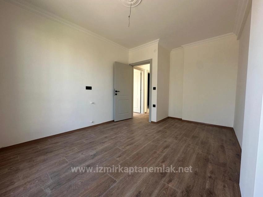 Seferihisar Doğanbey Payamlı'da Güzel Konumda Sıfır Satılık 2+1 Villa