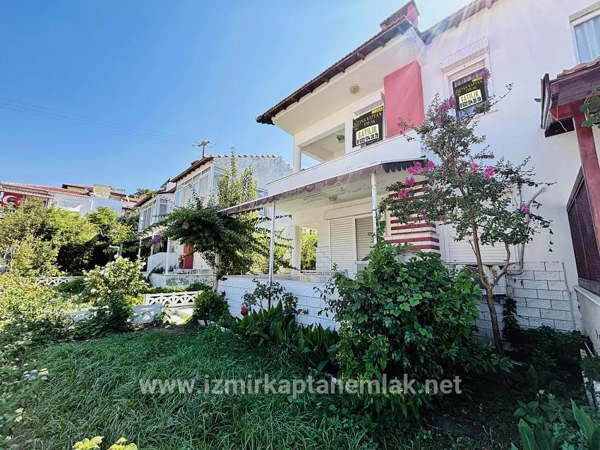 Seferihisar Doğanbey Atatürk Mah. Satılık 2+1 Yazlık - 85 m²