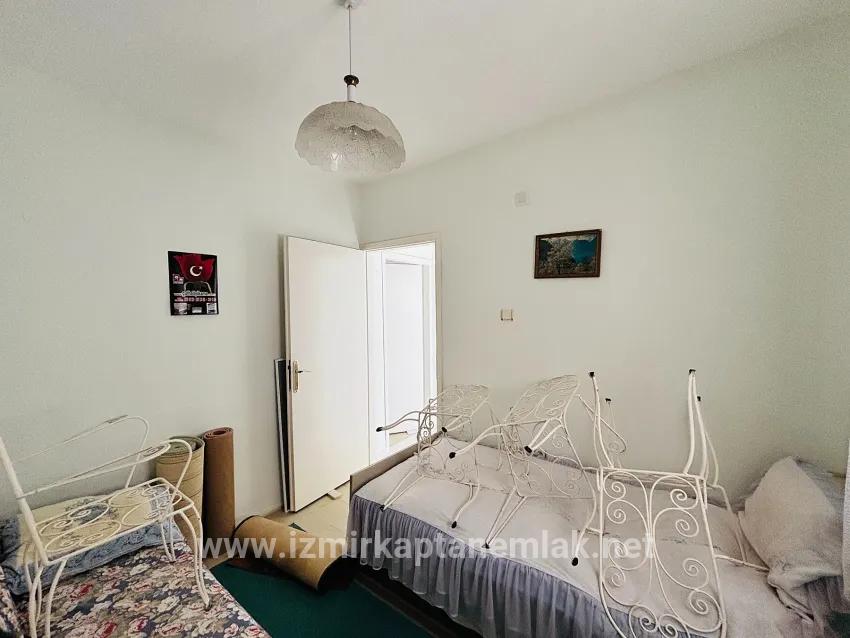 Seferihisar Doğanbey Atatürk Mah. Satılık 2+1 Yazlık - 85 m²