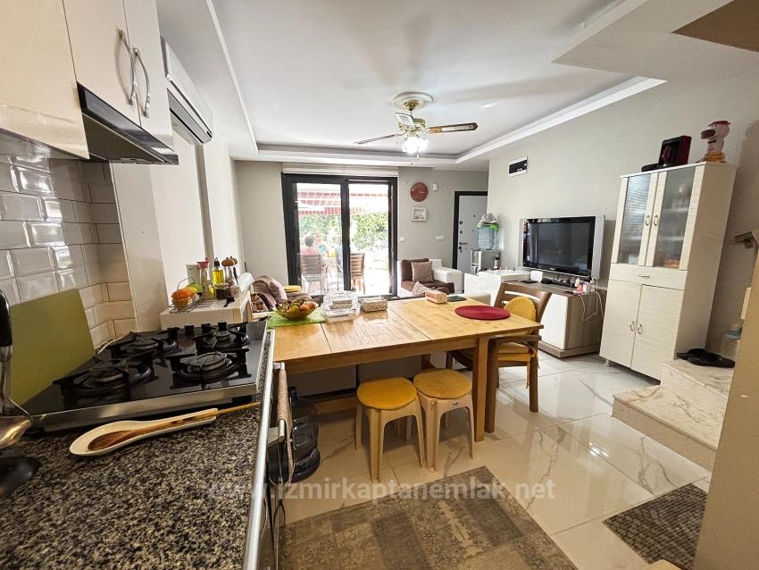 Seferihisar Payamlı'da Plaja 500 M Ferah Yapılı 3+1 Satılık Villa