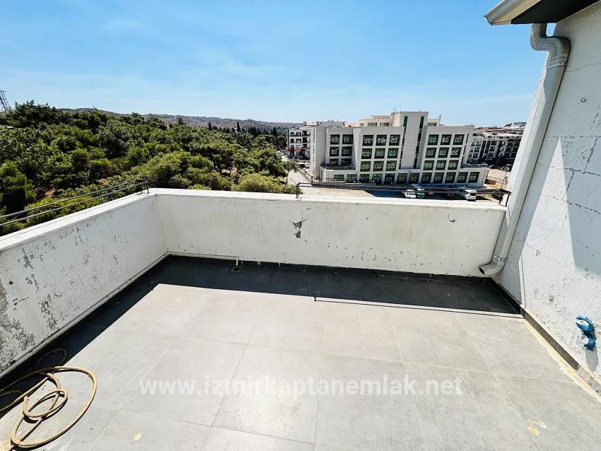 Seferihisar Turabiye Mah. Satılık 2+1 Daire - 85 m²